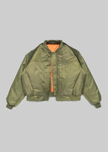 Load image into Gallery viewer, GREEN PULLEDBACK BOMBER
