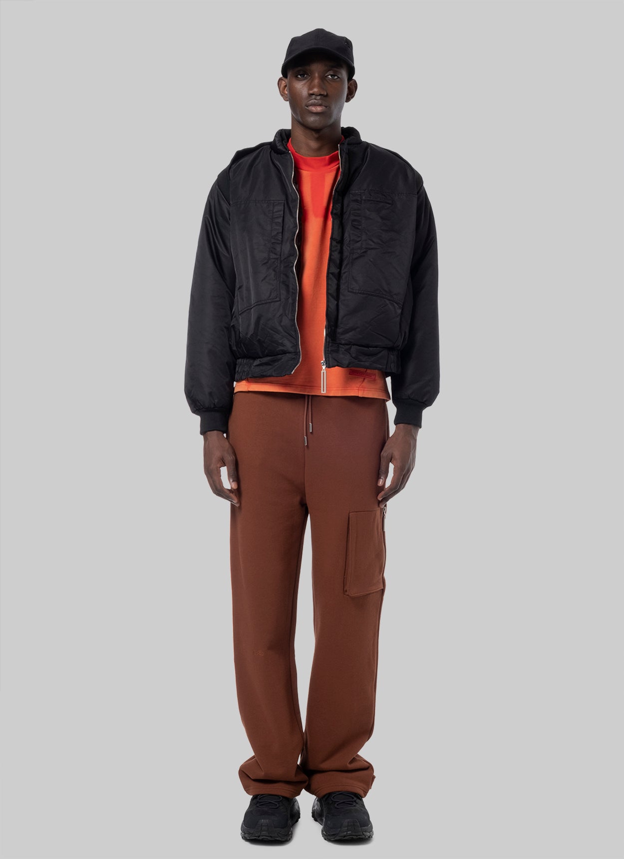 BROWN TRACKPANT
