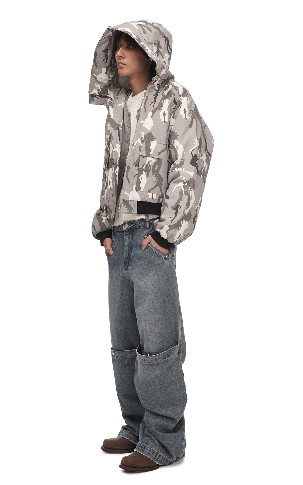 DANCING CAMO BOMBER JACKET IN GRAY