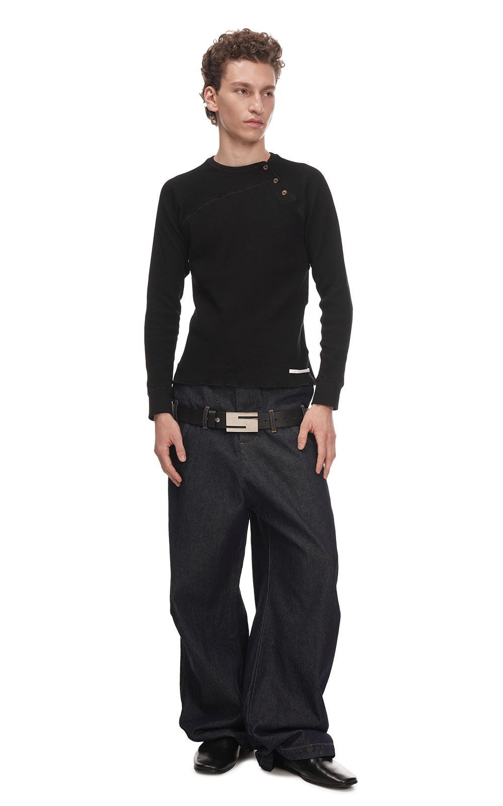 TWISTED HENLEY IN BLACK
