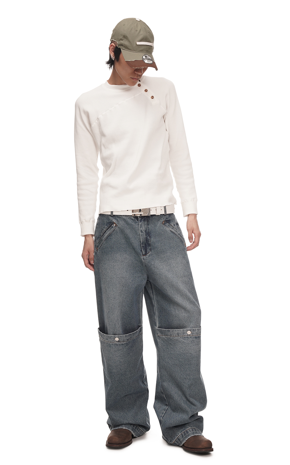 TWISTED HENLEY IN WHITE