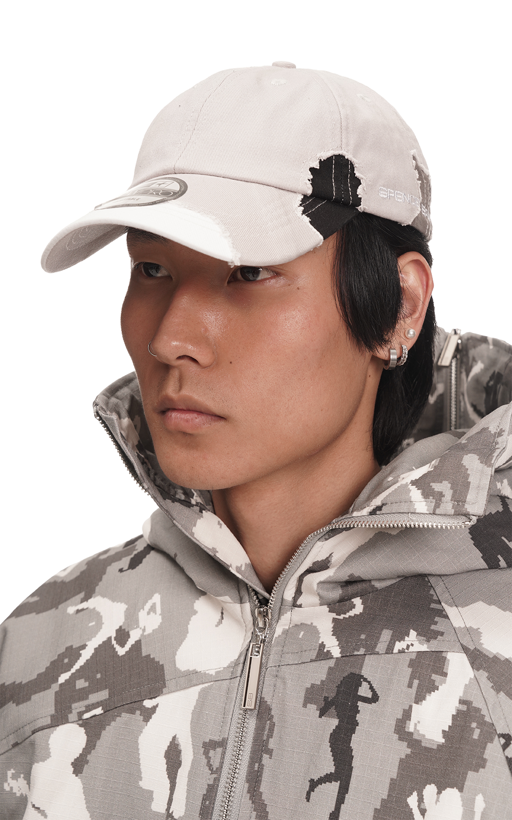 DECONSTRUCTED CAMO CAP IN GRAY