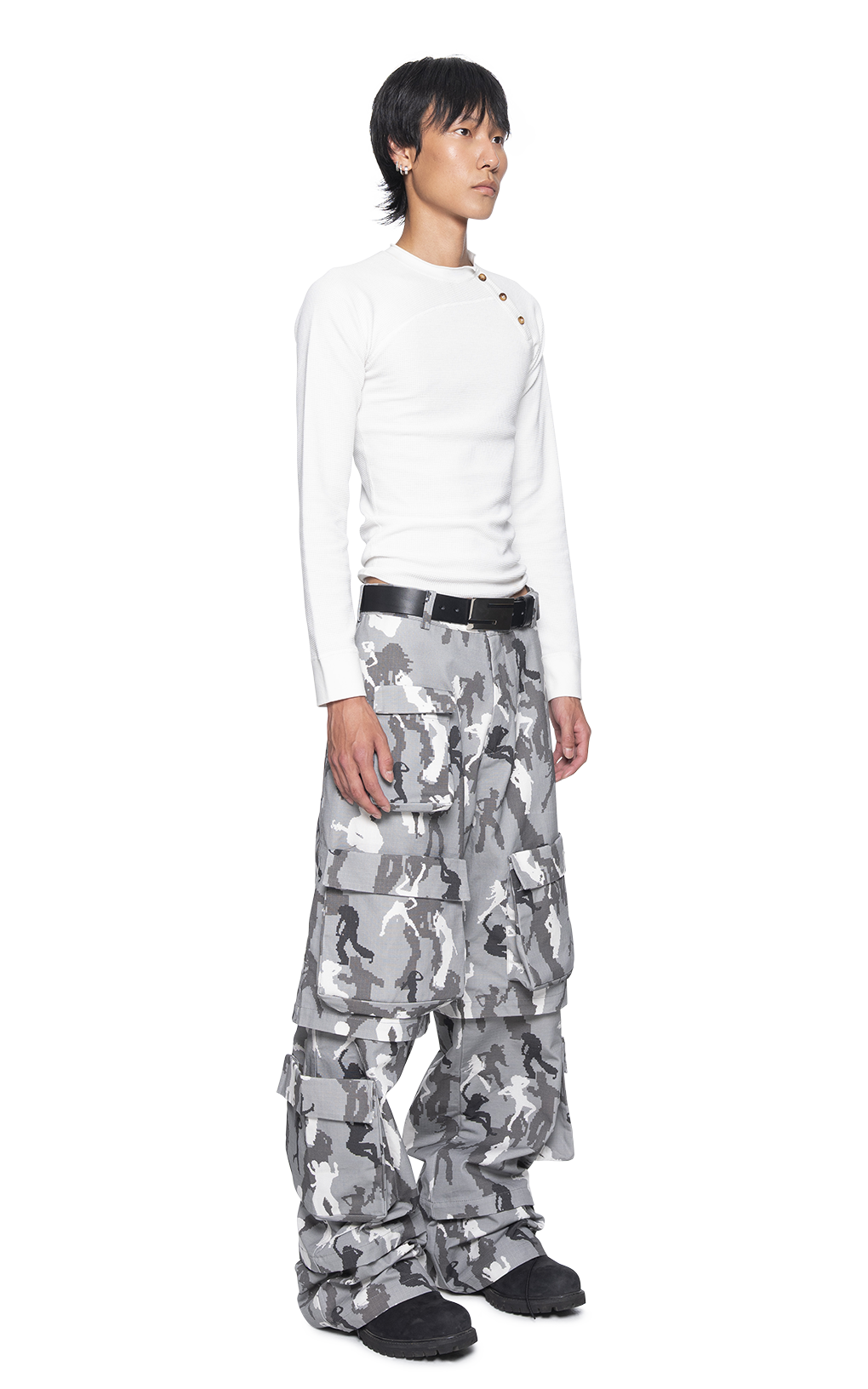 WHITE TWISTED HENLEY