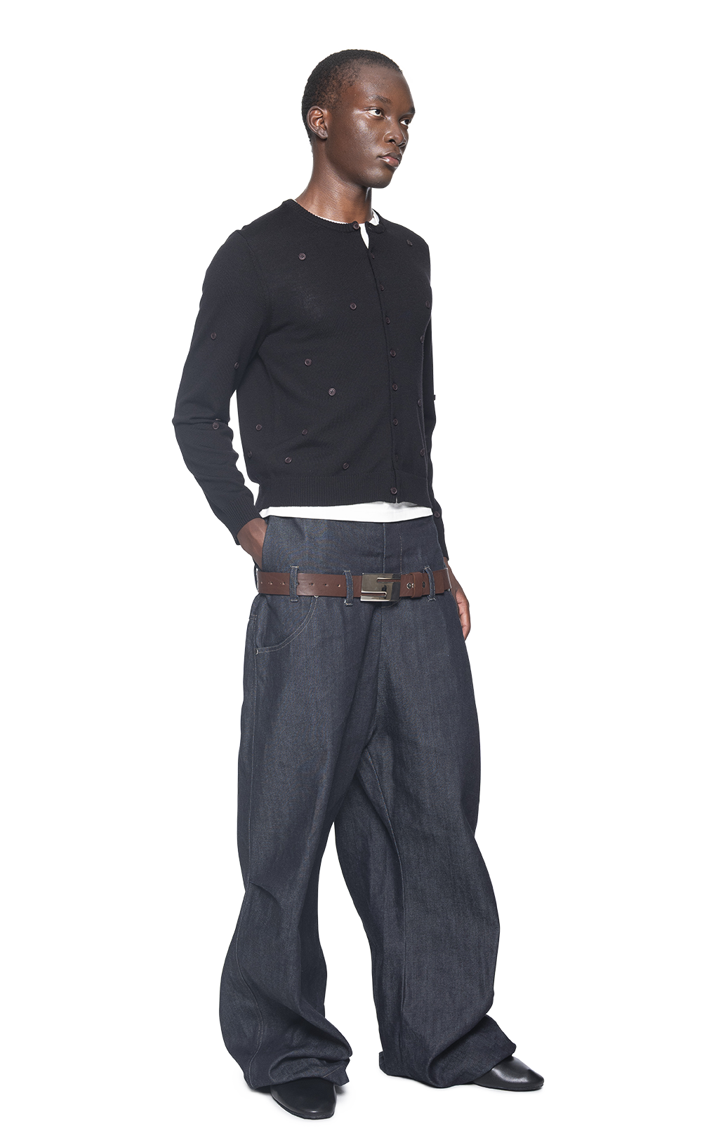 BLACK BUTTON CARDIGAN