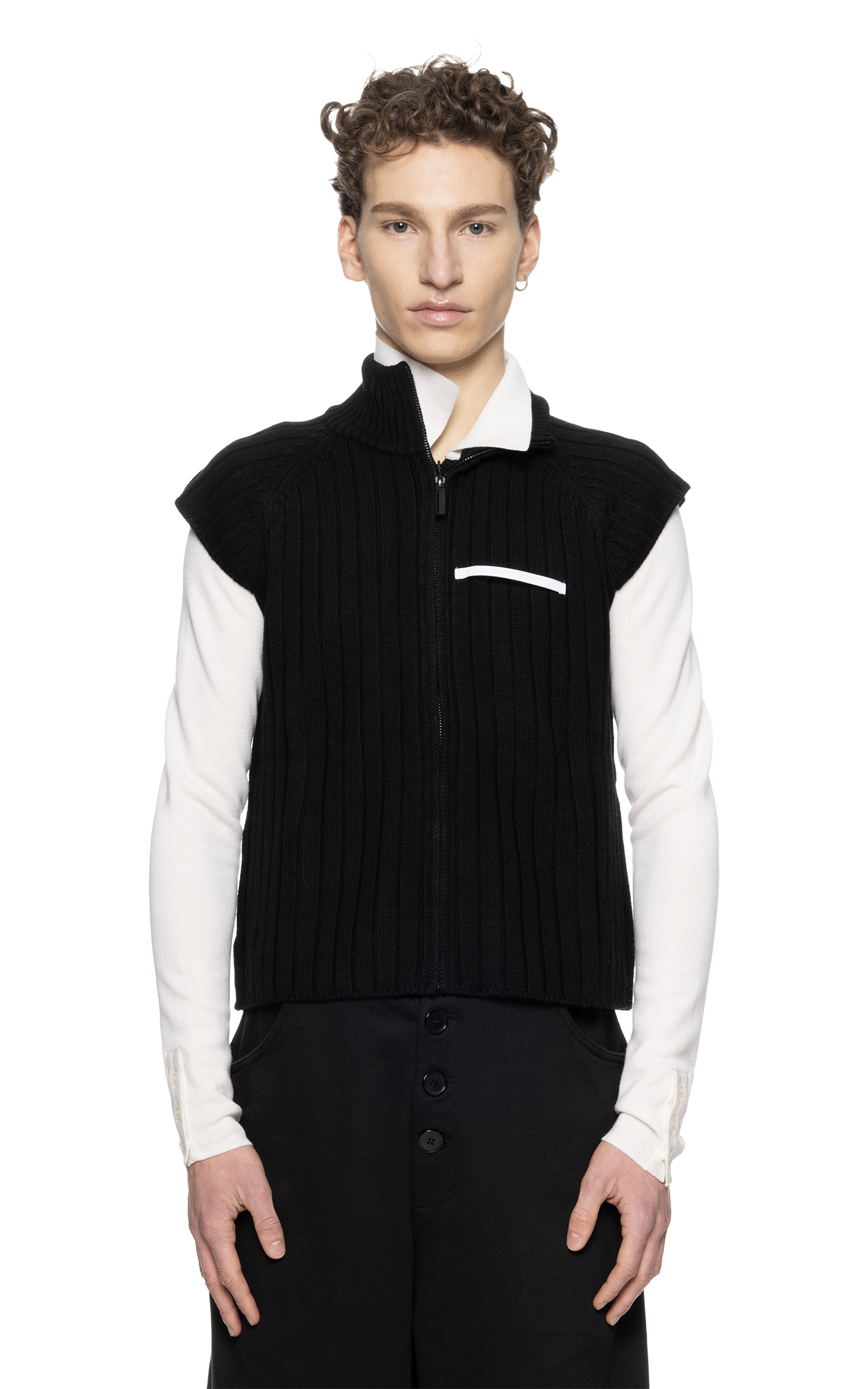 KNITTED RAGLAN VEST IN BLACK